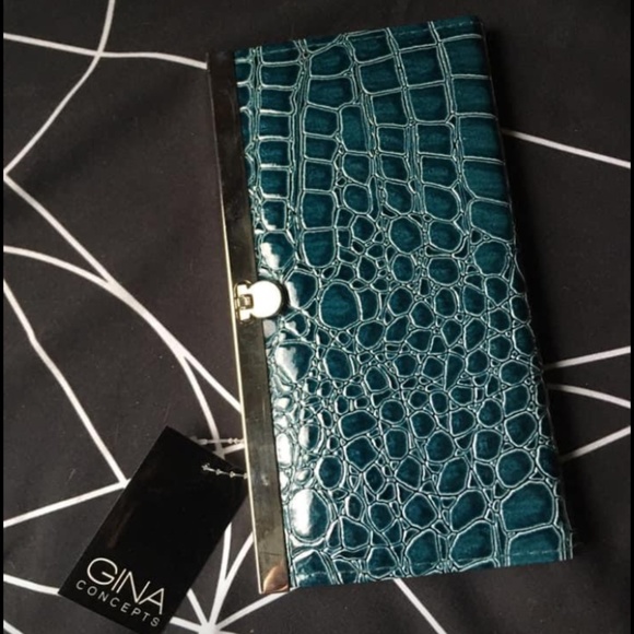 Gina Concepts Teal Snake Skin Wallet - Picture 1 of 5